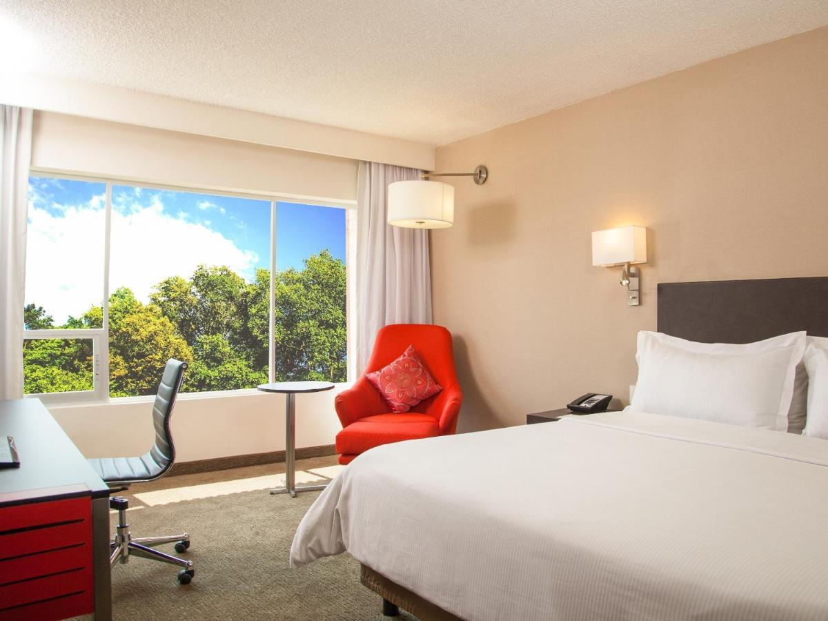 Fiesta Inn Guadalajara Aeropuerto Las Pintas Exteriér fotografie