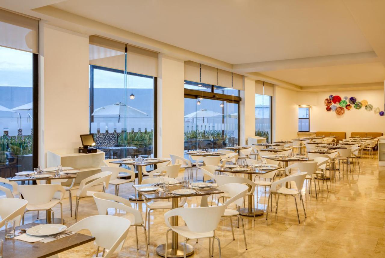 Fiesta Inn Guadalajara Aeropuerto Las Pintas Exteriér fotografie