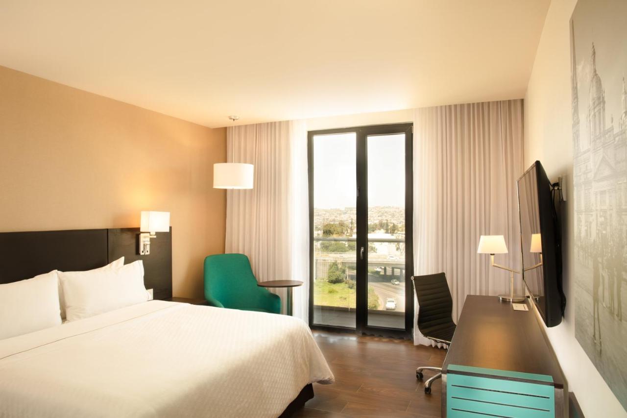 Fiesta Inn Guadalajara Aeropuerto Las Pintas Exteriér fotografie